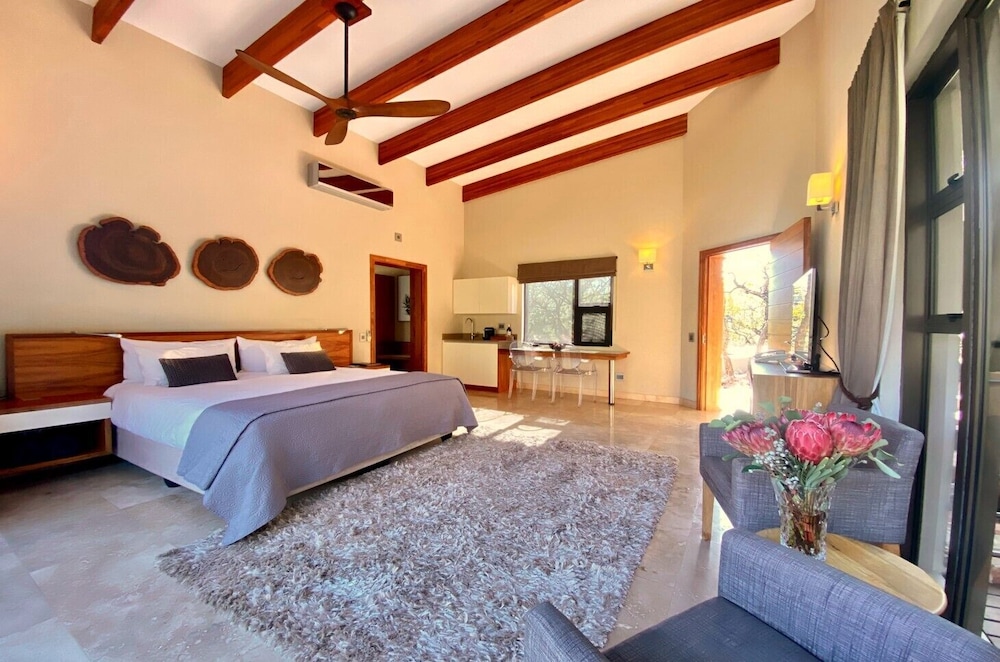 Luxury Suite, Mountain View (Mountain View Suite 1) photo 1