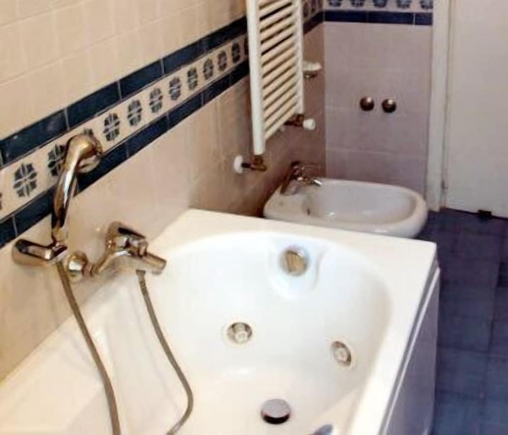 Superior Double Room - Photo 4