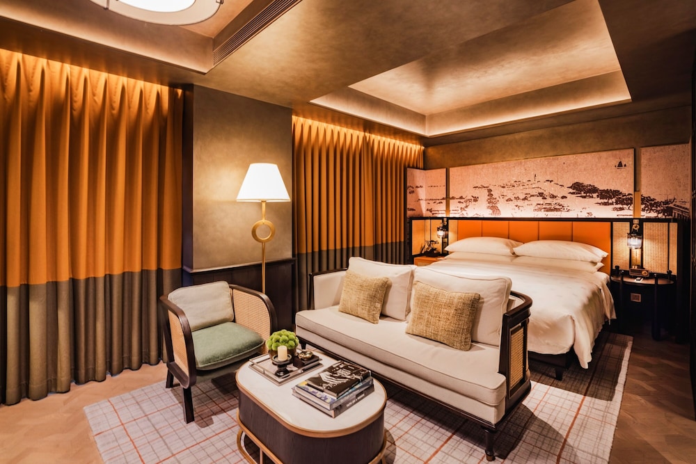 Premium Room, 1 Queen Bed, Terrace, City View photo 2