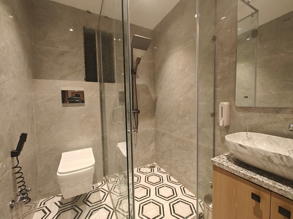 Standard Studio Suite photo 3