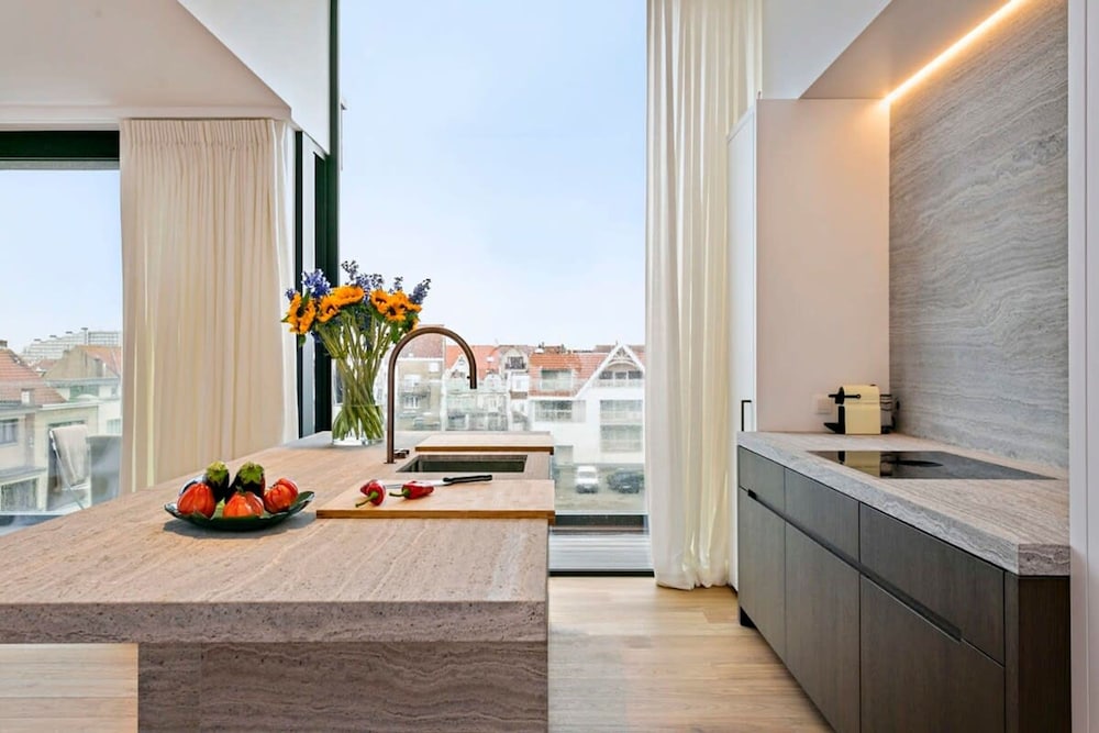 Majestic new Penthouse With 2 Parkings, Photo 14