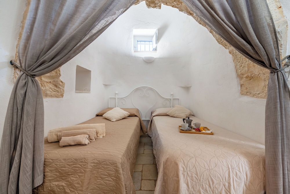 Family Villa, Multiple Bedrooms (Trullo Di Nonna Cecca) photo 3