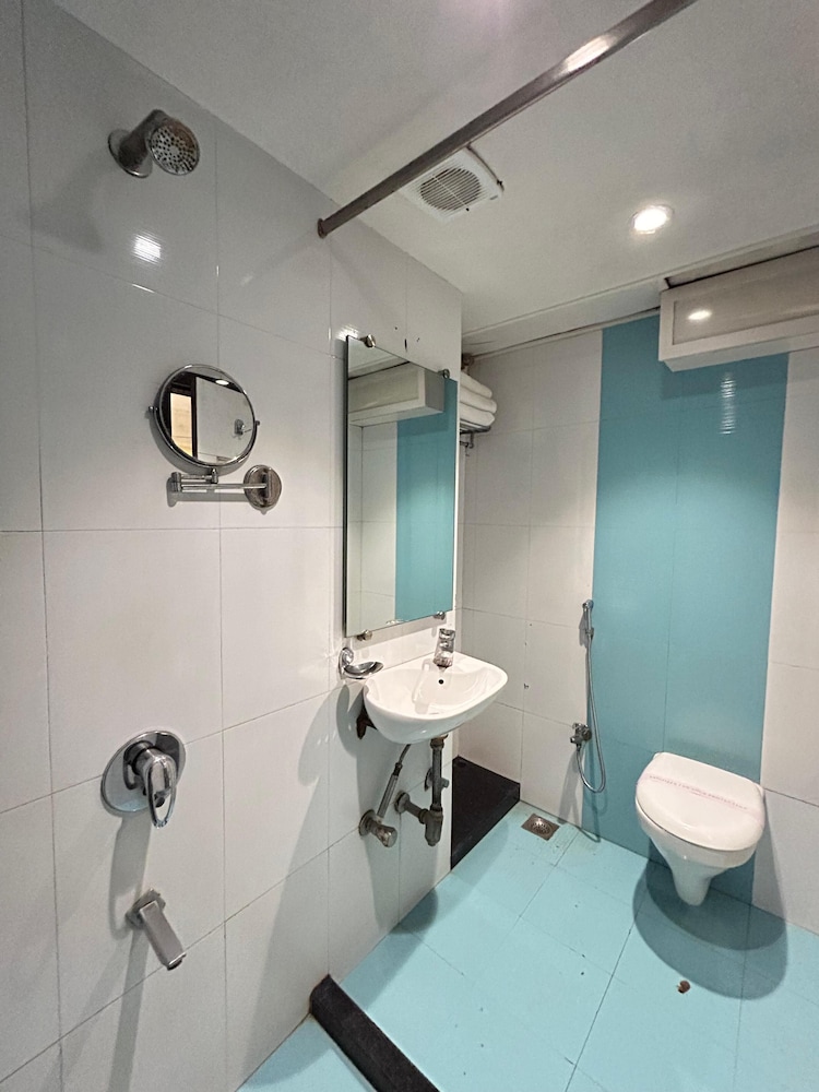 Deluxe Triple Room photo 3