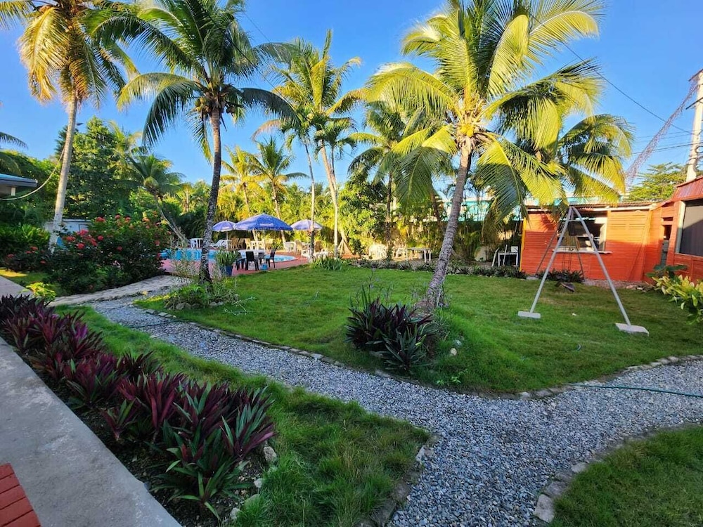 Family Shared Dormitory, 1 Bedroom, Poolside photo 3
