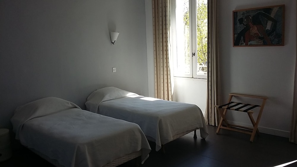 Standard Twin Room photo 2
