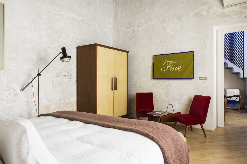 Penthouse (6) photo 2