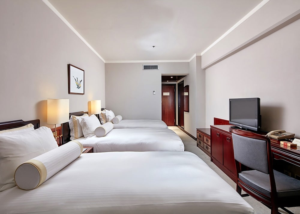 Superior Triple Room