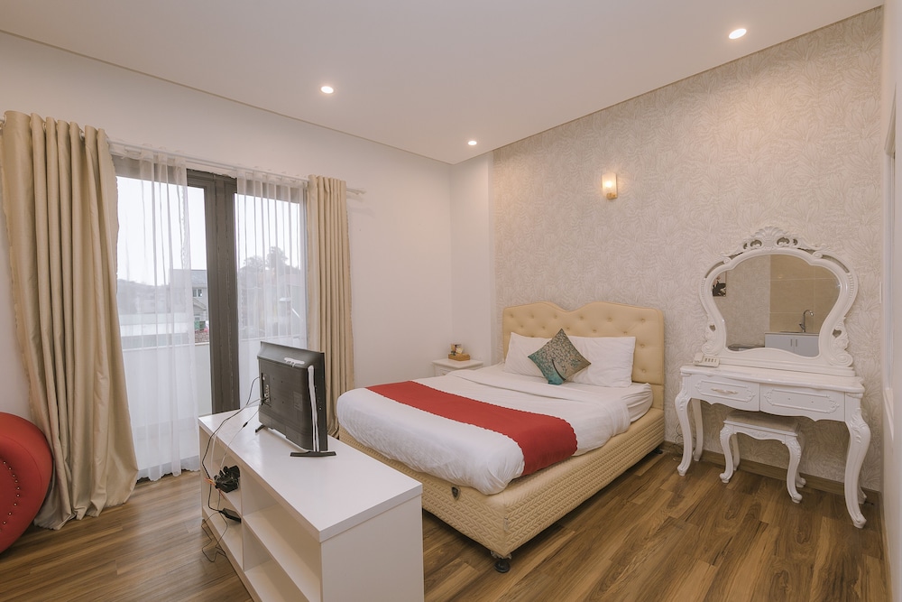 Panoramic Studio