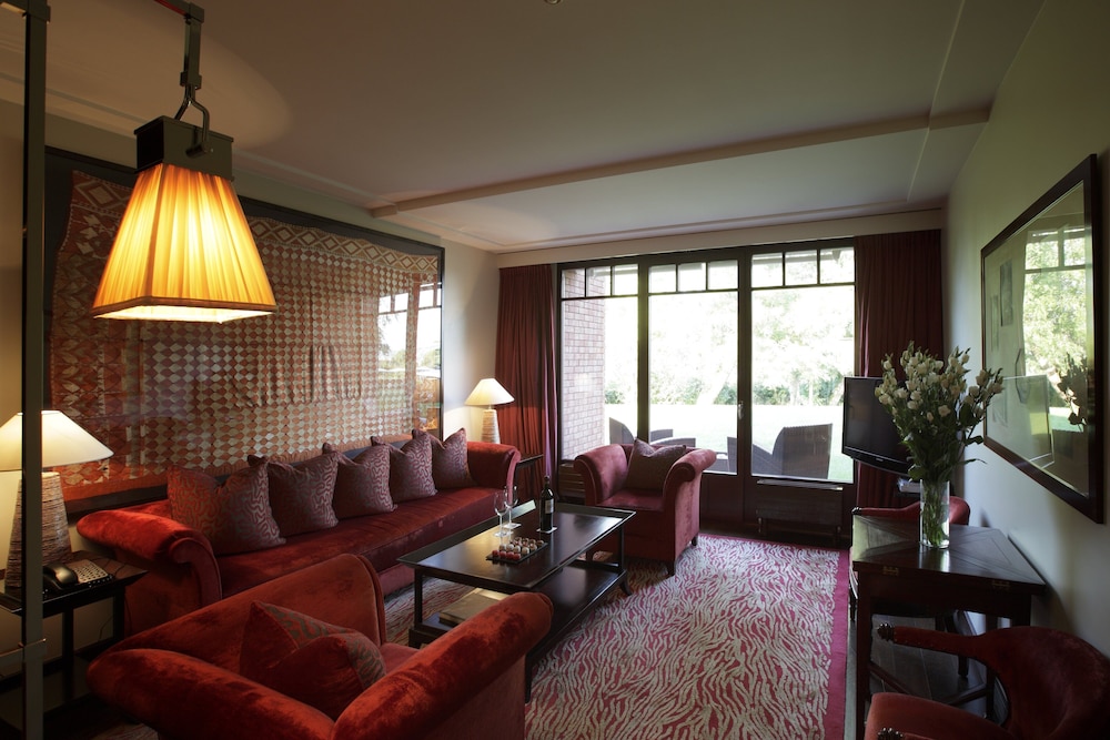 Suite, 1 King Bed (Leman) - Photo 3