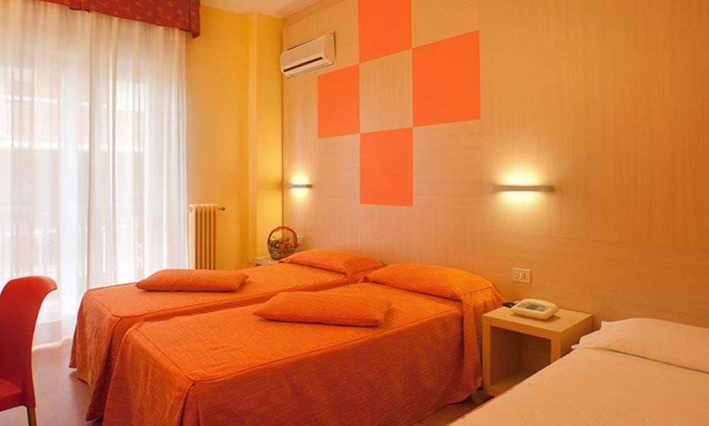 Superior Triple Room photo 3
