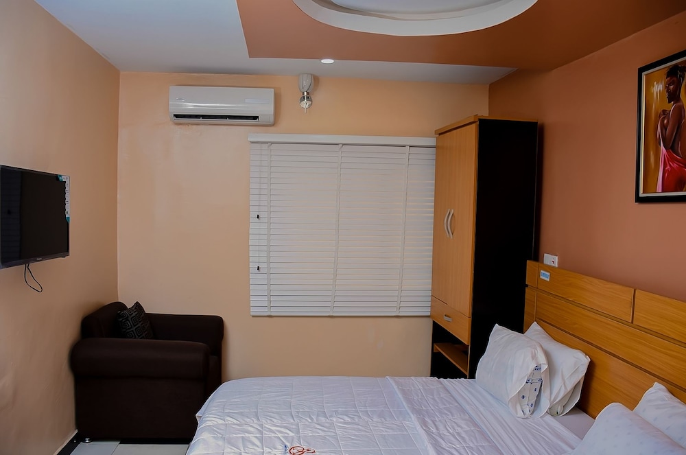 Classic Room, 1 Queen Bed, Accessible, Non Smoking photo 3