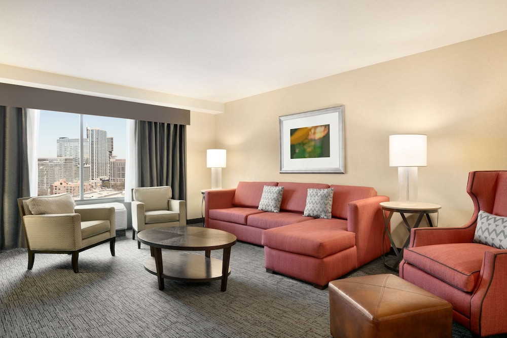Deluxe Suite, 1 Bedroom - Photo 3