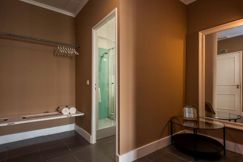 Suite, Balcony - Photo 2