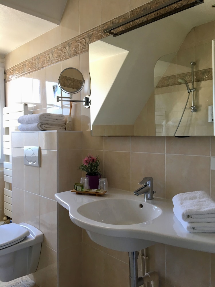 Superior Double Room - Photo 3