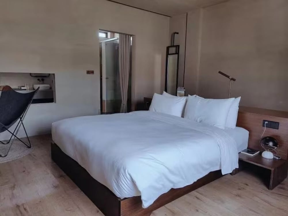 Traditional Double Room, Courtyard View
