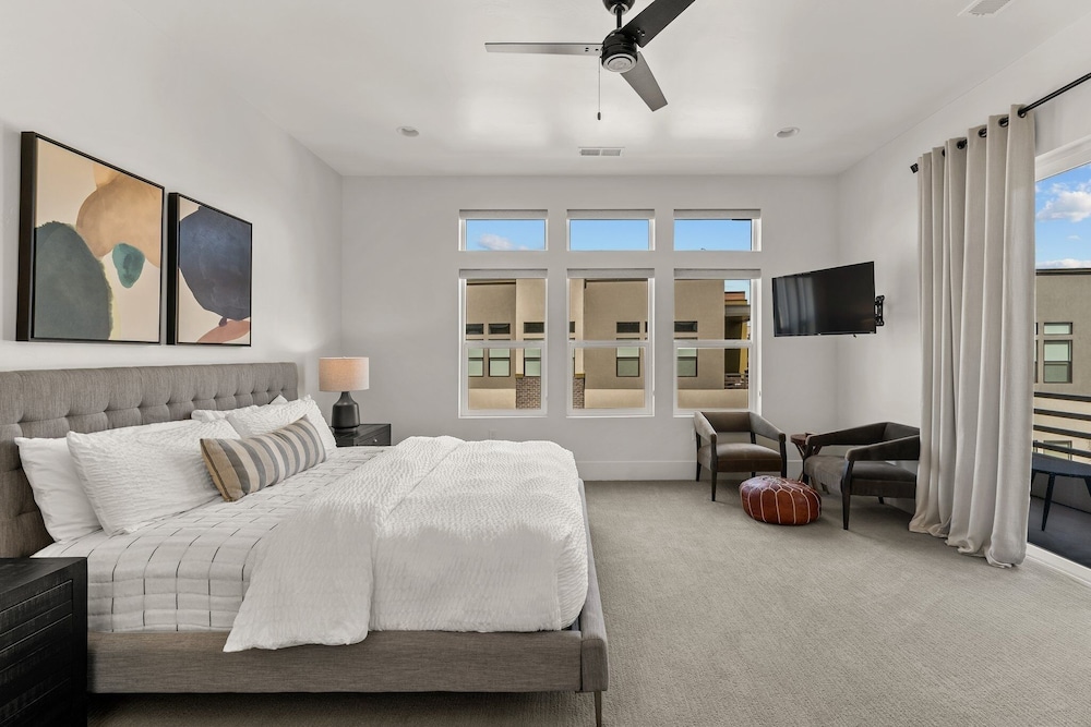 Townhome, 4 Bedrooms