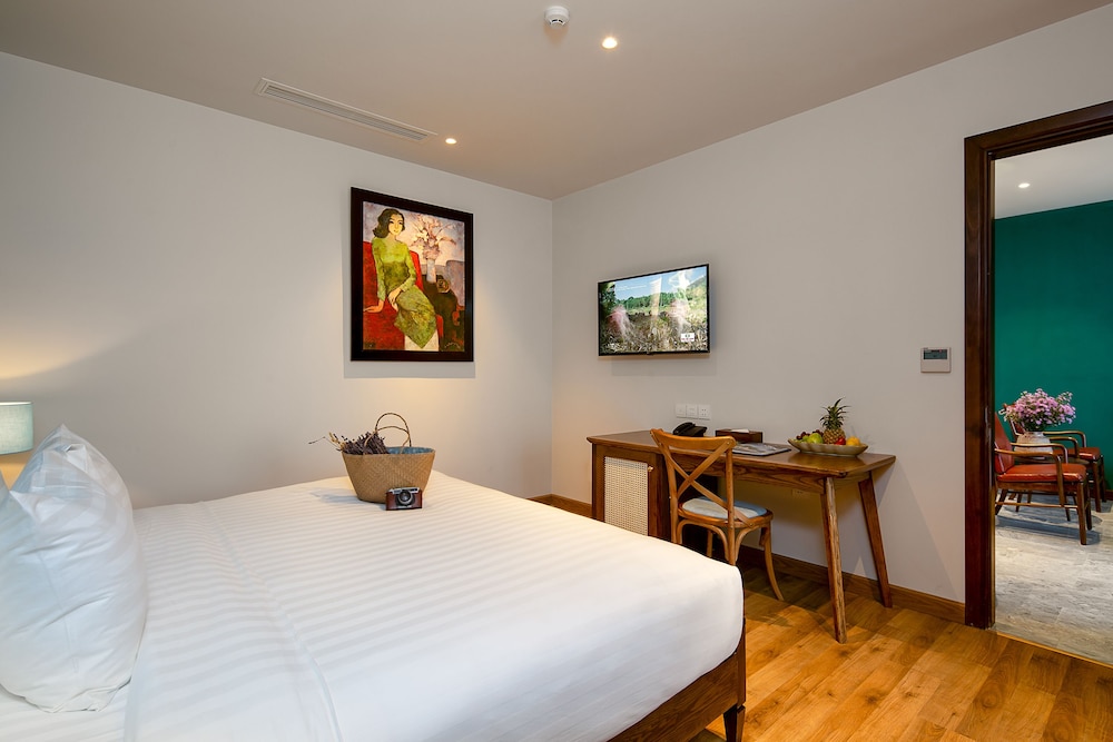 2-Bedroom Suite photo 2