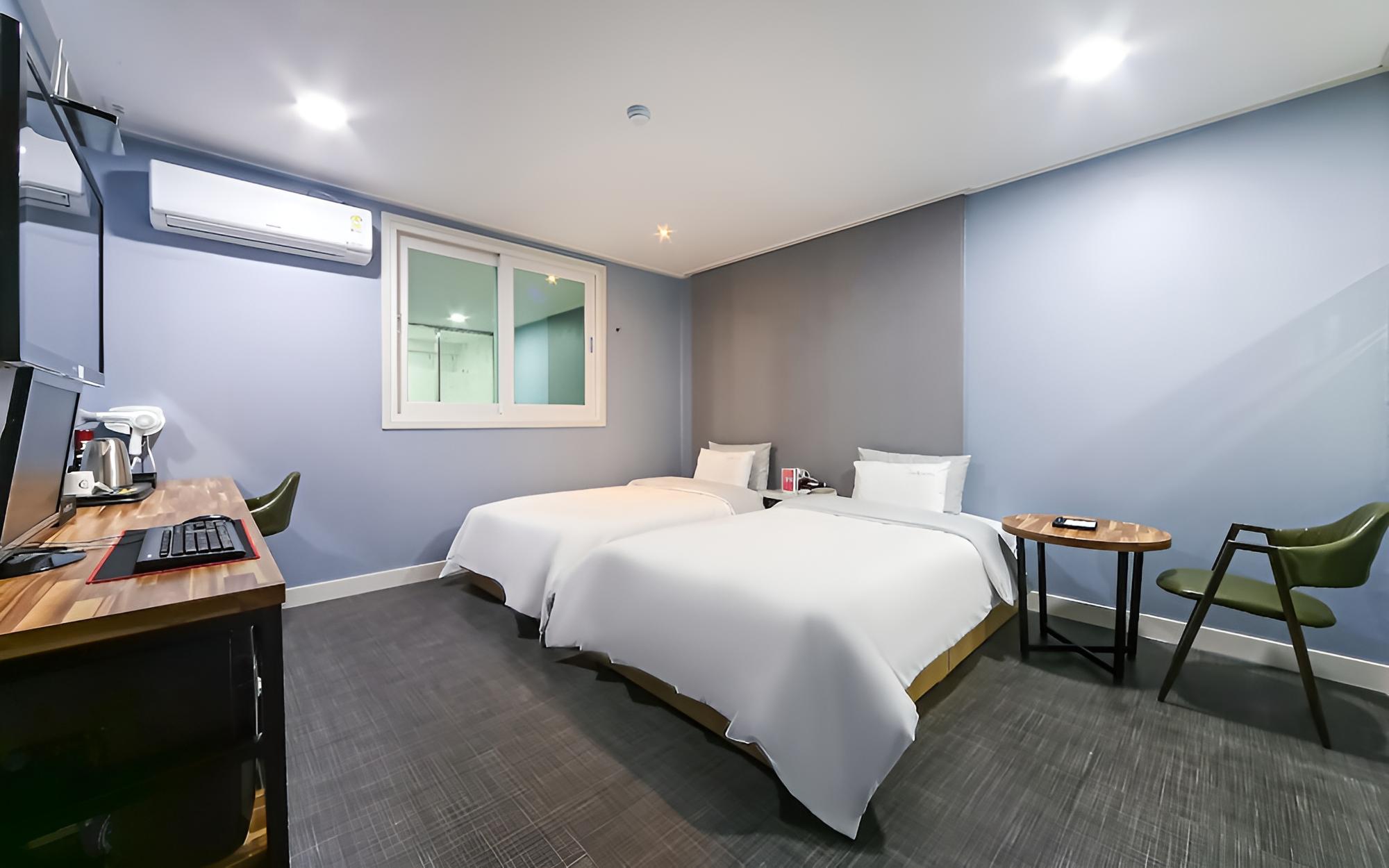Room (Twin (additional charge for consecuti) - Photo 14