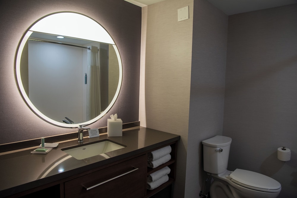 Room, 2 Queen Beds (Hearing Accessible) - Photo 3