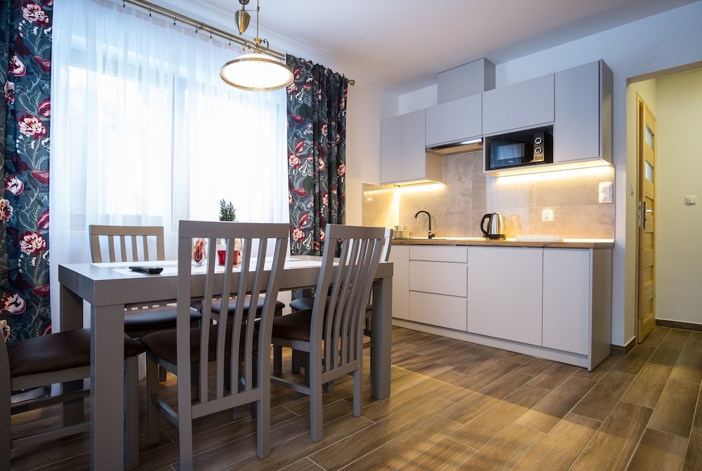 Deluxe Townhome, 2 Bedrooms (A) photo 3