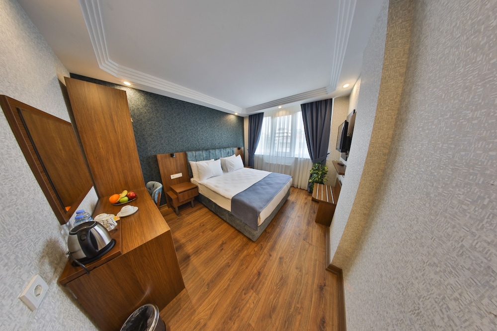 Standard Double or Twin Room - Photo 1