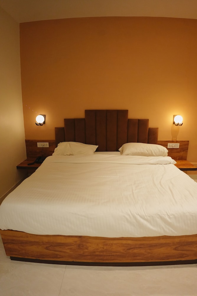 Deluxe Double Room photo 2
