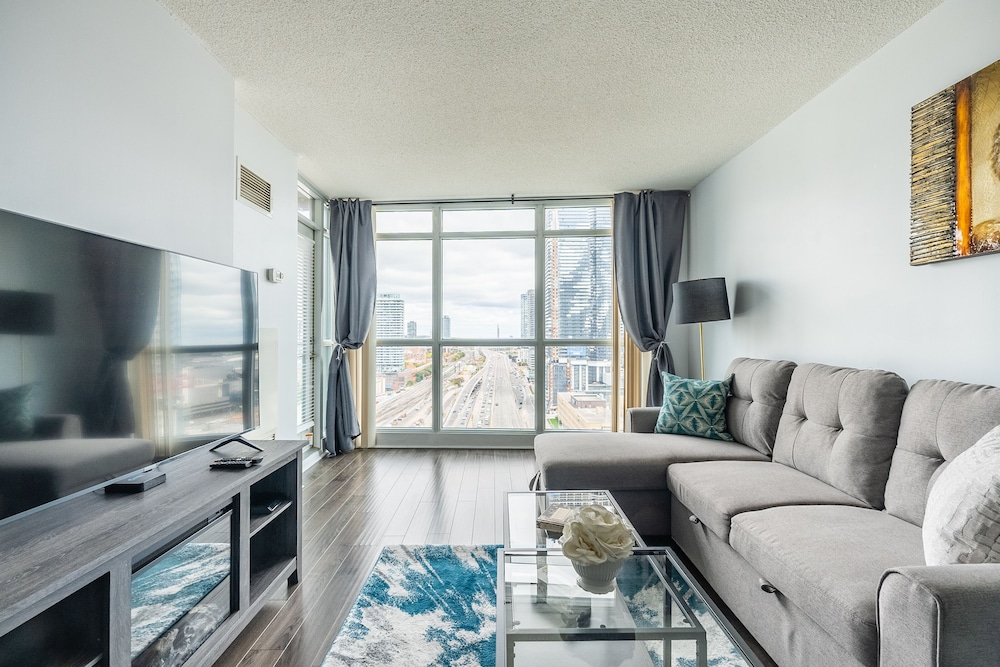 Design Apartment, Multiple Beds, Kitchen, City View - Photo 6