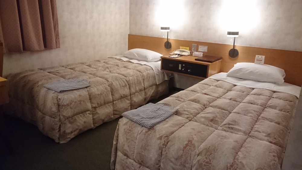 Twin Room, Non Smoking - Photo 1