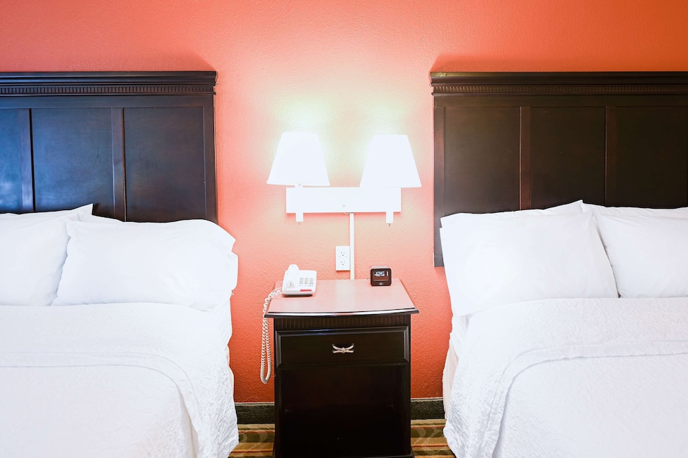Classic Room, 2 Double Beds - Photo 5