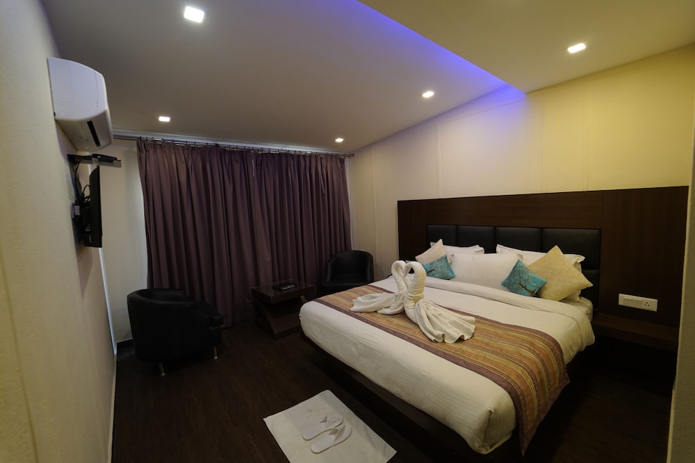 Premium Double Room, 1 Double Bed, Non Smoking, Private Bathroom