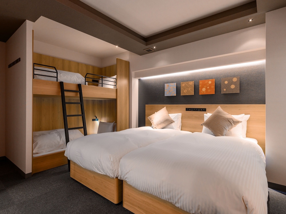 Two-Bedroom Family Suite, Non Smoking - Photo 2