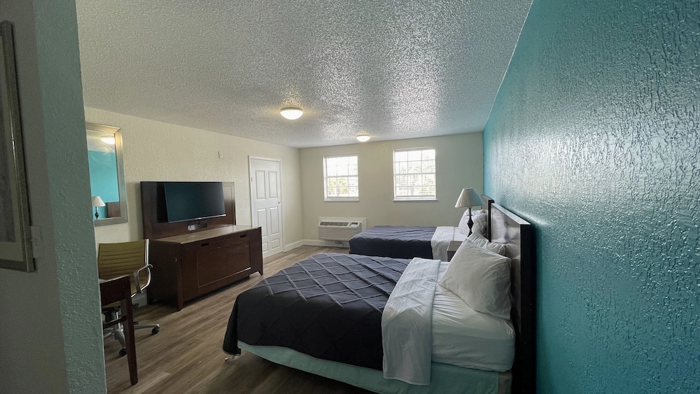 Comfort Double or Twin Room, 2 Double Beds photo 1