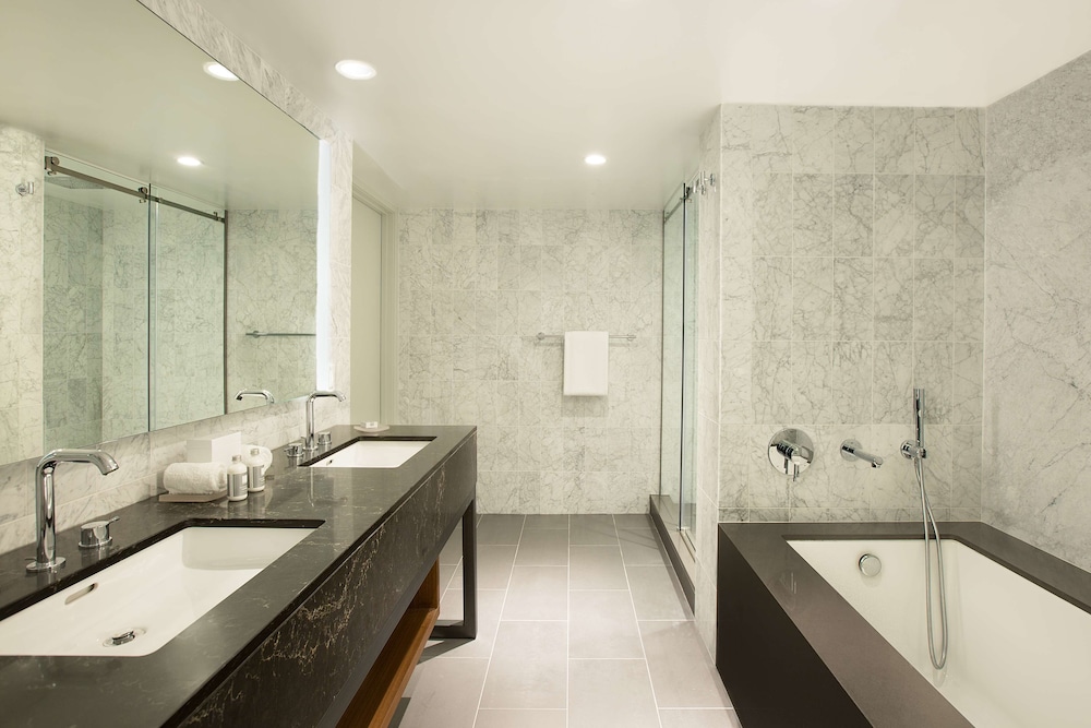 Andaz, Suite, 1 King Bed