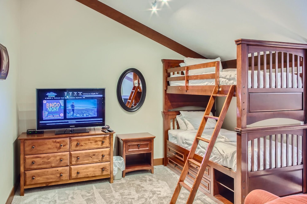 Stonegate Resort Unit A401 photo 3