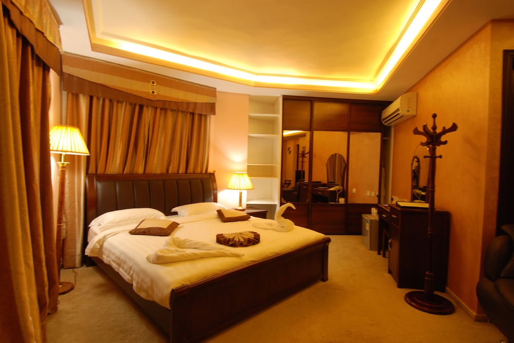 Standard Suite, City View photo 1
