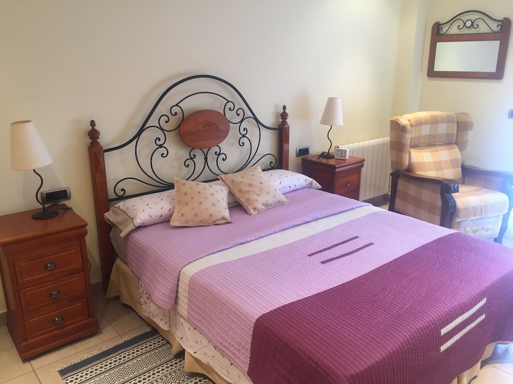 Comfort Room, Private Bathroom (1)