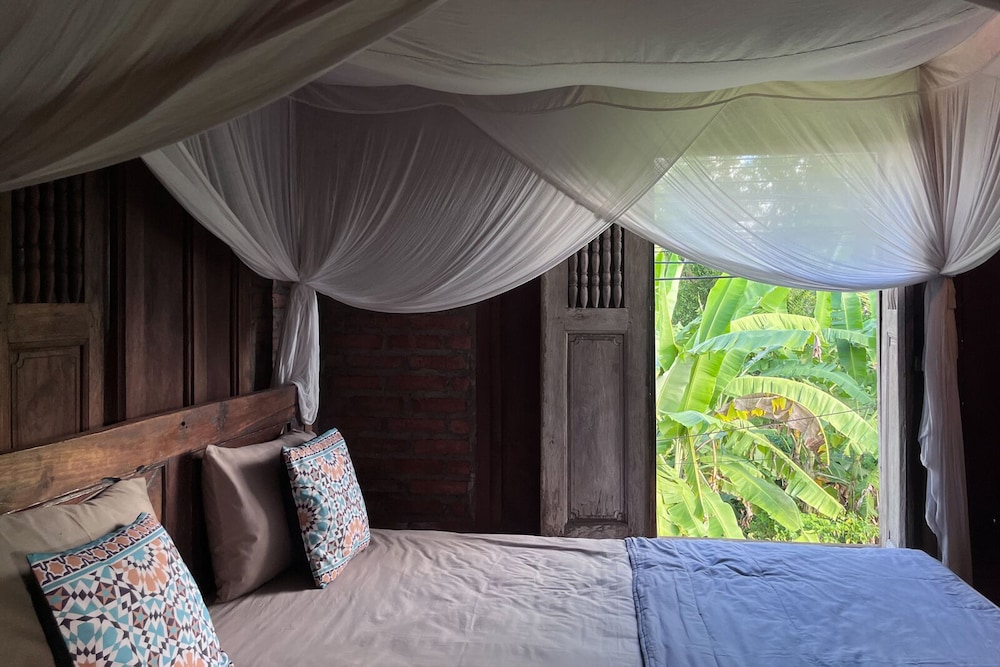 Executive Room - Photo 1