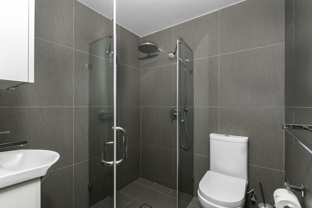 Queen Room - Photo 12