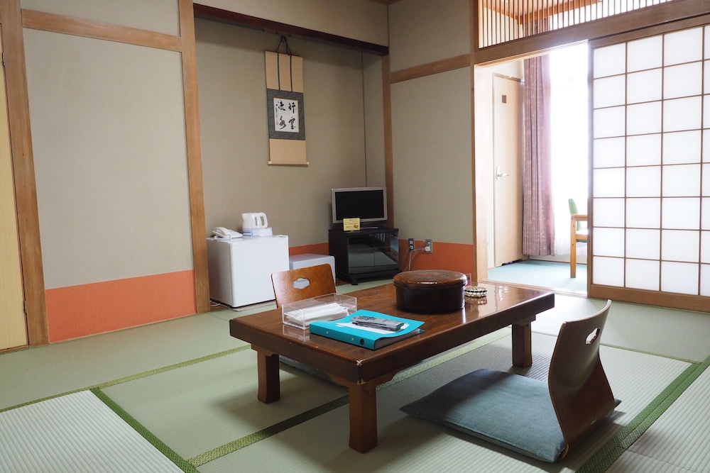 [Main Building] Japanese Style Room, 8 Tatami-mats, with Private Toilet, WiFi, Non Smoking