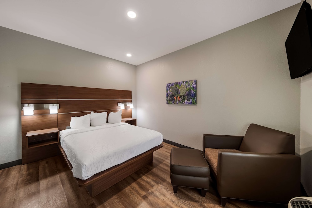 Suite, Multiple Beds, Non Smoking, Kitchen