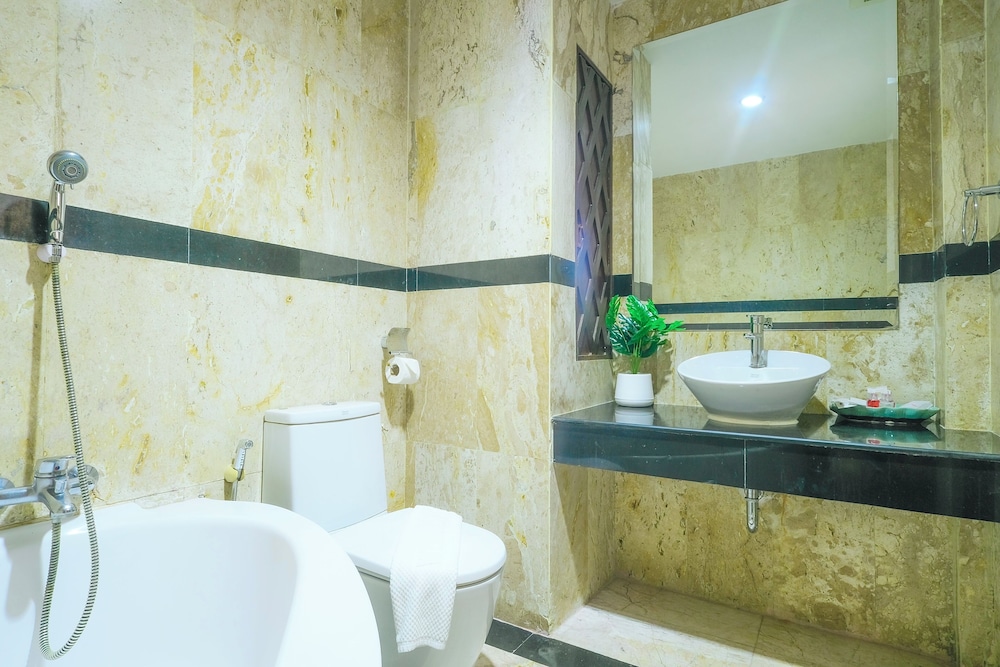 Deluxe Seaview - Photo 3