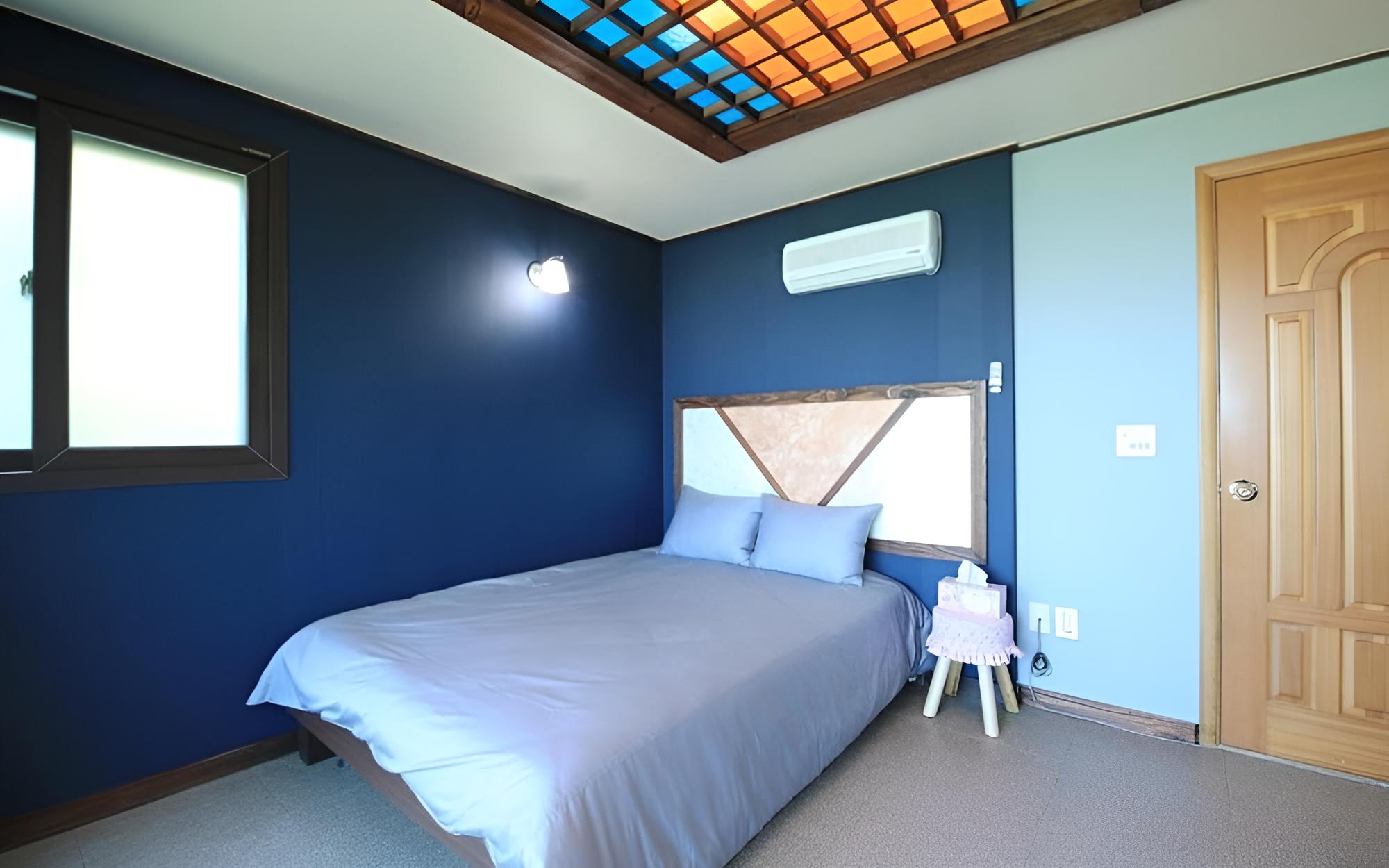 Room (504 beds)