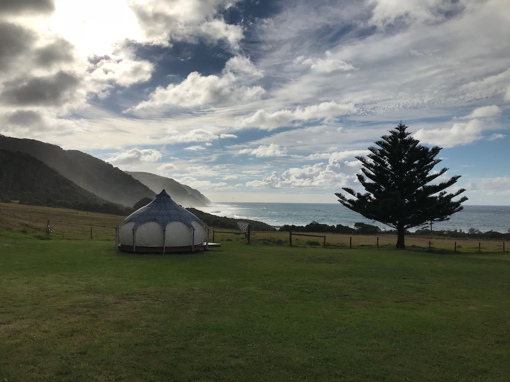 Seacroft Lotus Belle, 1 King bed, Ocean View, Patio