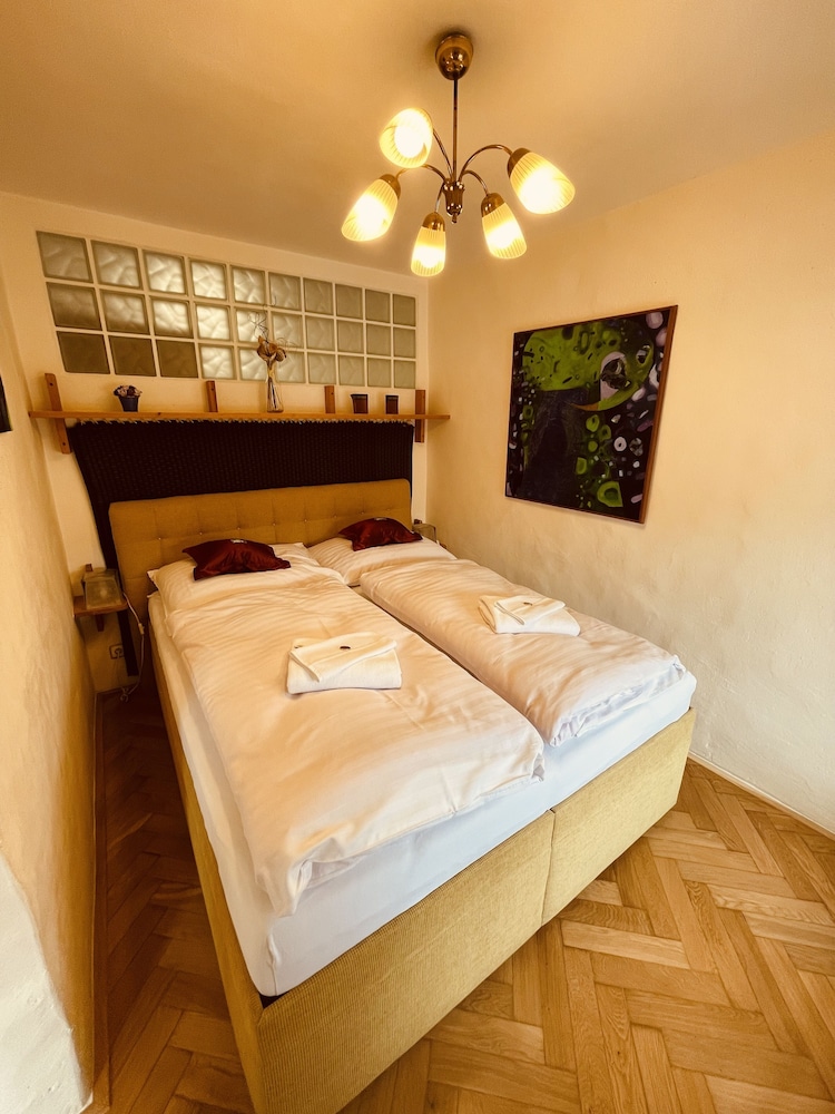 Standard Triple Room, 2 Bedrooms, Private Bathroom, River View photo 1