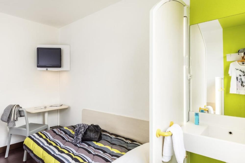 Standard Room, 1 Double Bed photo 2