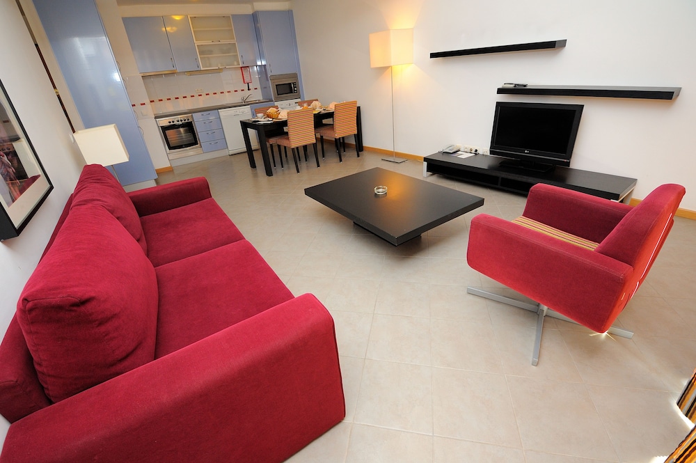 Apartment, 1 Bedroom, Balcony - Photo 4