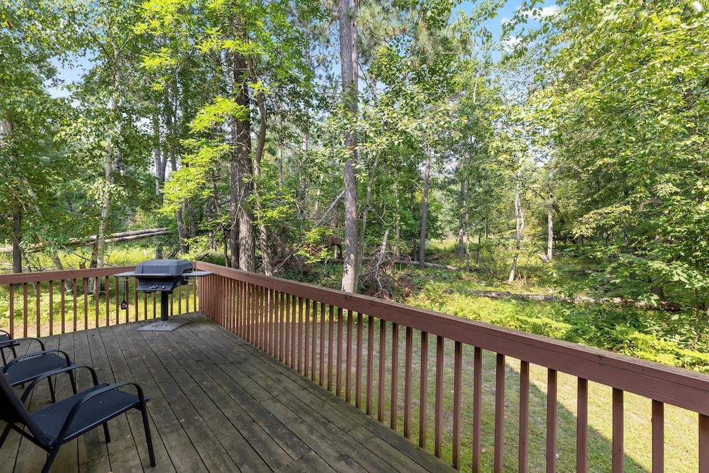 Family Cabin, 2 Bedrooms photo 2