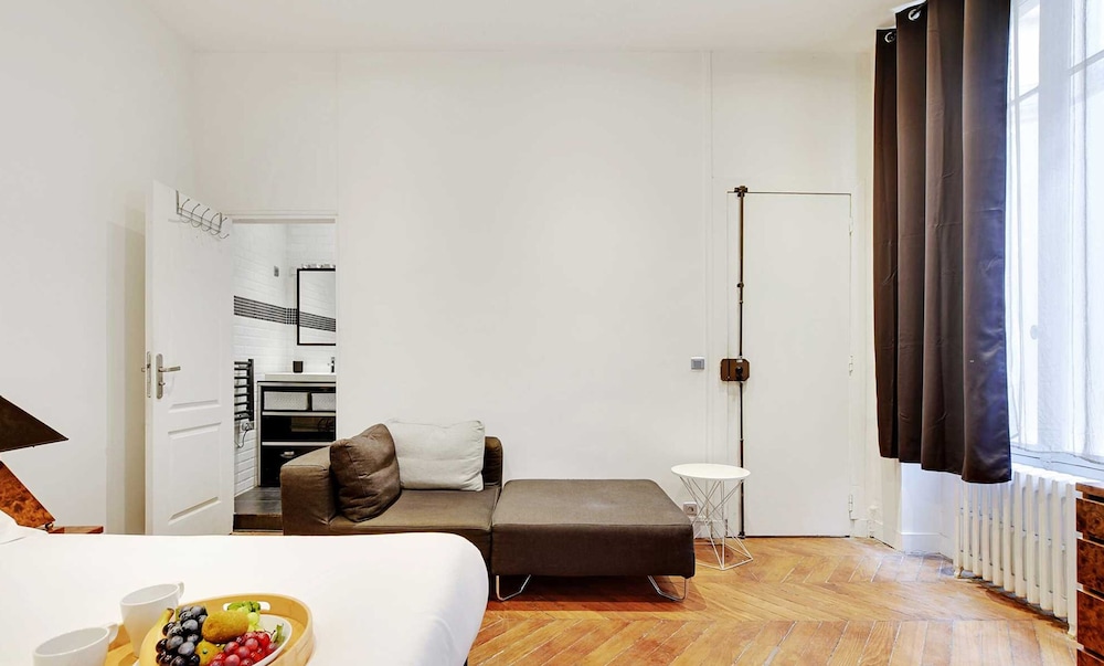 Apartment photo 3