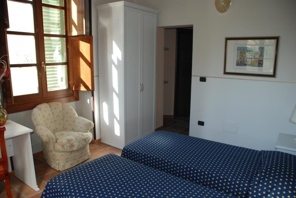 Triple Room photo 2