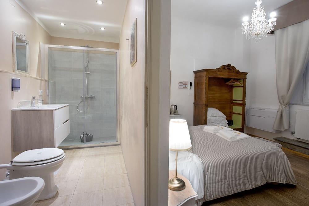 Standard Triple Room - Photo 3